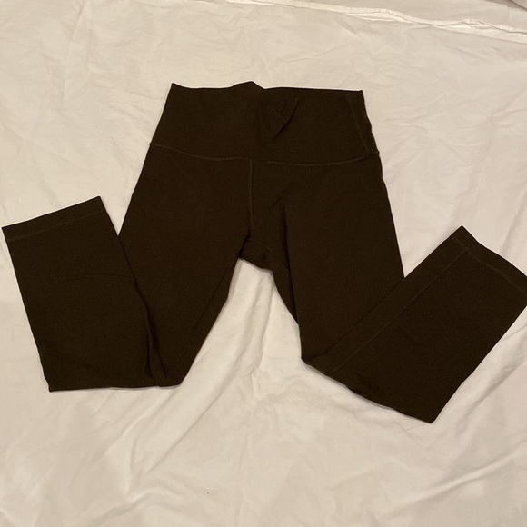 lululemon athletica Pants - Lululemon 23 inch wonder under leggings. Gently worn.